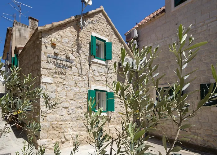 Deluxe Dino In The Old Town Of *