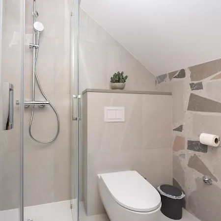 Deluxe Dino In The Old Town Of Апартаменты Сплит