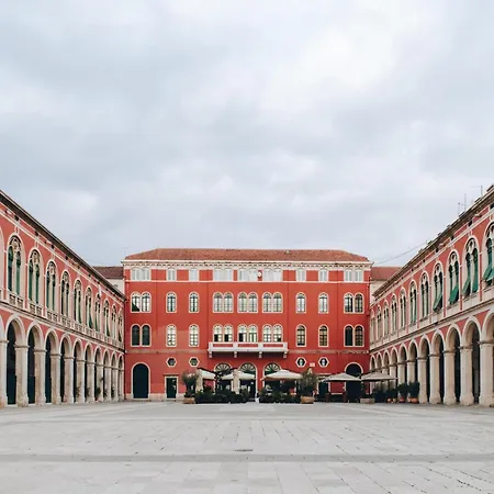 Apartmán Deluxe Dino In The Old Town Of