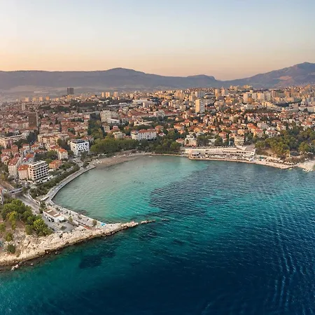 Apartmán Deluxe Dino In The Old Town Of