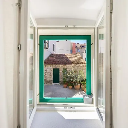 Apartmán Deluxe Dino In The Old Town Of *