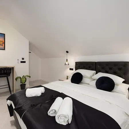 Deluxe Dino In The Old Town Of *